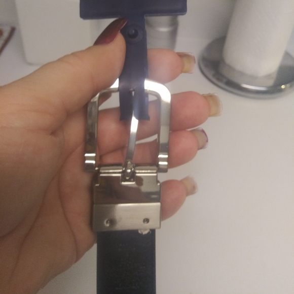 NWT Tommy Hilfiger belt size small - Picture 3 of 4